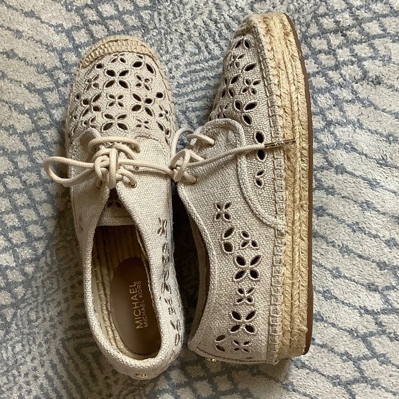 Michael Kors Espadrilles Sz7 - Picture 2 of 4